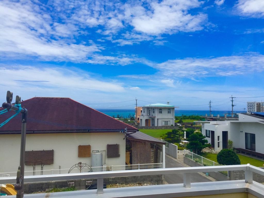 Guest House Route 6 Yomitan Exterior photo